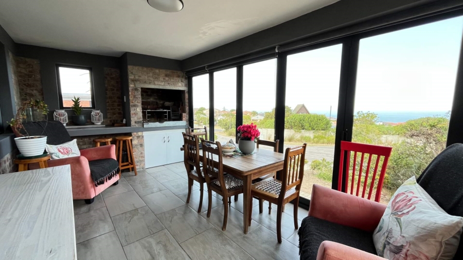 5 Bedroom Property for Sale in Dana Bay Western Cape